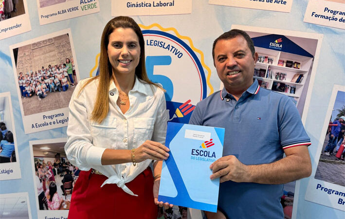 Câmara de Riachão do Jacuípe firma parceria com a Escola do Legislativo da ALBA