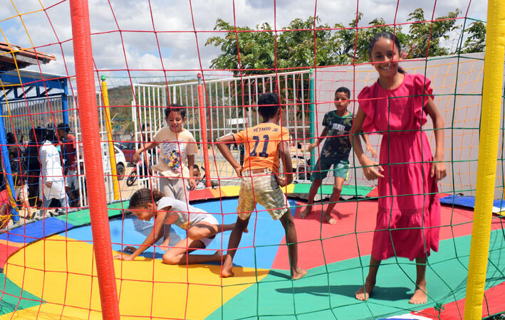 Crianças pacientes do Novo Horizonte têm manhã especial em Baixa Grande