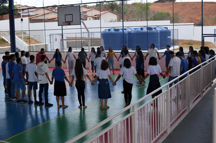 Estudantes do Colégio Estadual de Baixa Grande criam o “Intervalo Bíblico”
