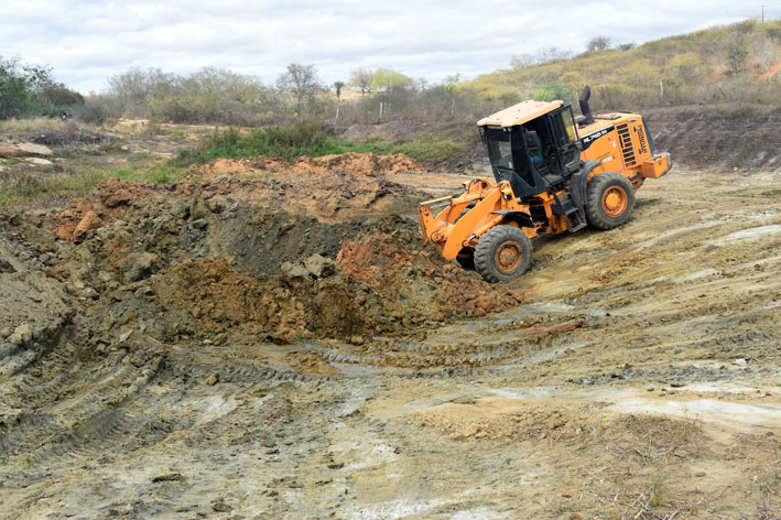 Em 30 dias, Prefeitura de Baixa Grande limpa mais de 200 aguadas na zona rural do município