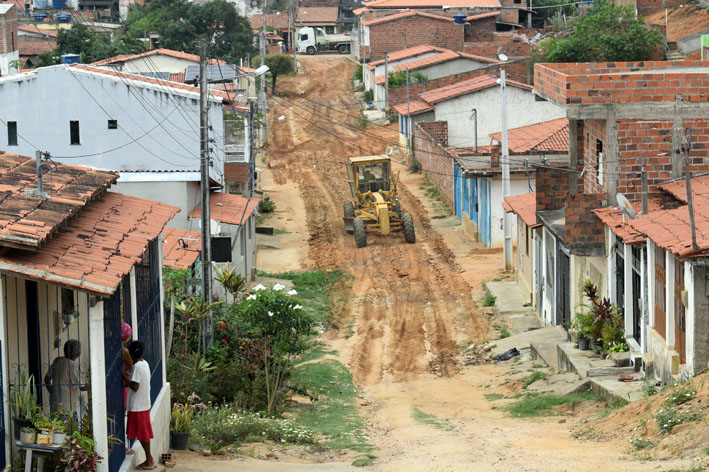 Prefeitura de Baixa Grande inicia pavimentação das duas últimas ruas do Bairro Bela Vista