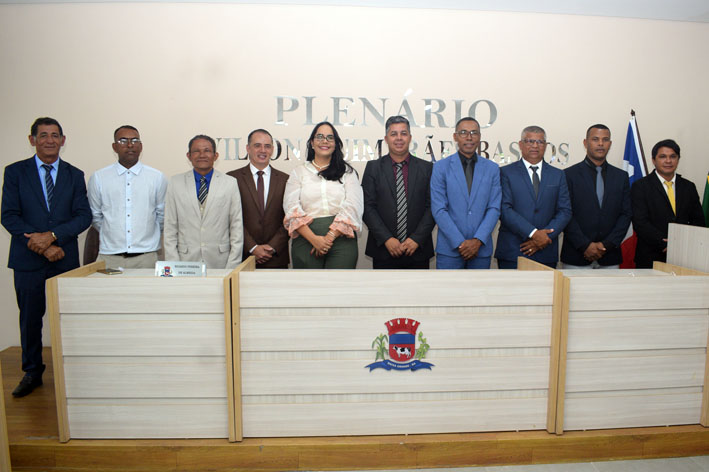 Câmara de Baixa Grande encerra 2º período legislativo homenageando 12 novos cidadãos