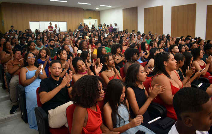 Colégio José Ribeiro promove Cerimônia de Conclusão do Ensino Médio