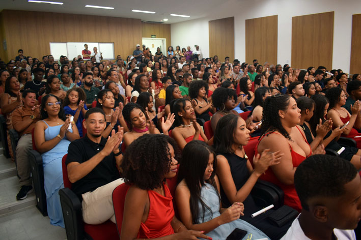 Colégio José Ribeiro promove Cerimônia de Conclusão do Ensino Médio