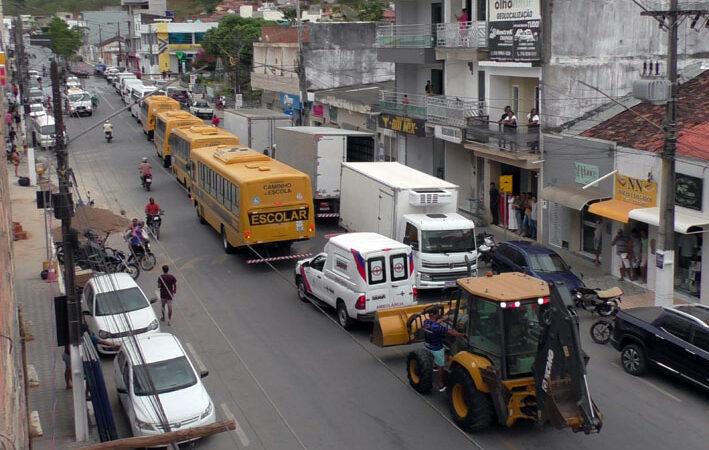 Prefeitura de Baixa Grande entrega mais 9 veículos 0 km para Saúde e Educação e totaliza 16 aquisições em 2025