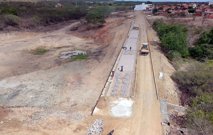 Mandacaru em transformação: nova entrada do povoado ganha calçamento, iluminação e mais valorização