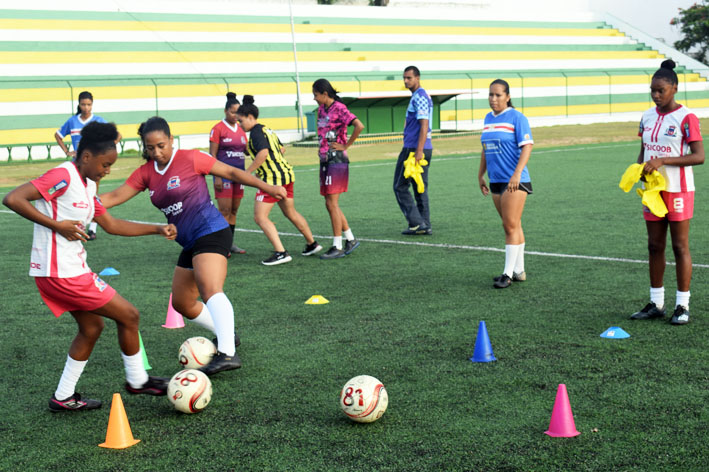 Seleção Feminina de Baixa Grande intensifica treinamentos para jogo decisivo da Copa Jacuípe