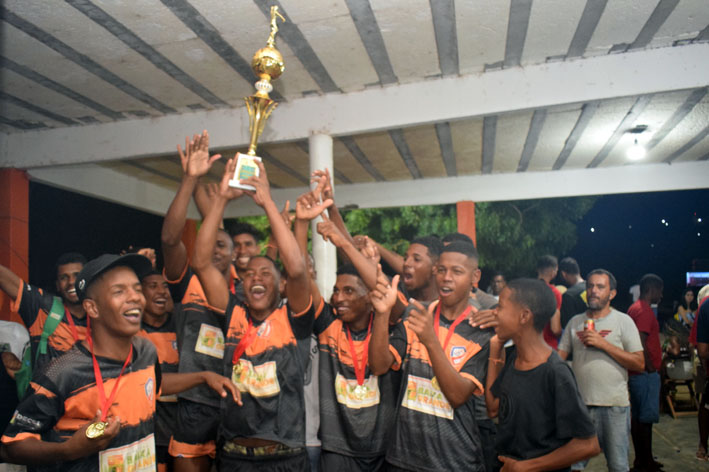 Quadra Q é campeã do Torneio de Verão – Taça Professor Lula em Baixa Grande