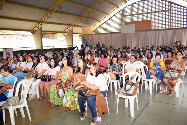 Sistema de Gestão da Educação é apresentado a professores em Baixa Grande
