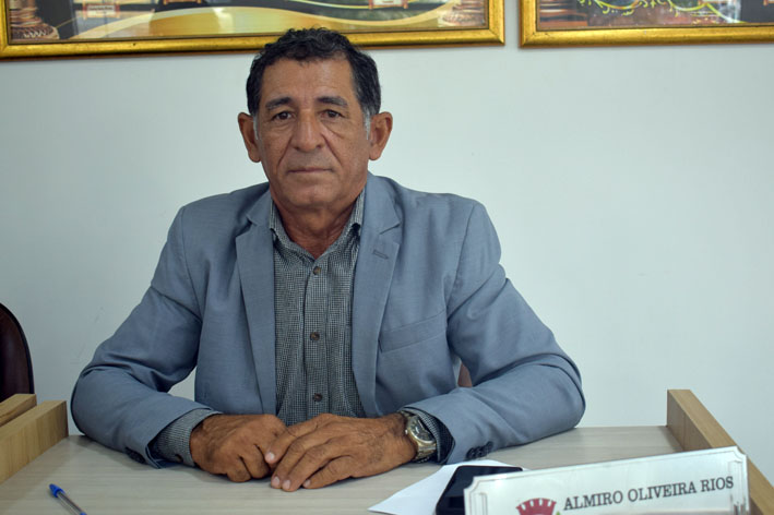 Vereador Almiro cobra recuperação urgente de pontes na estrada do Mandacaru e pede liberação de quadra esportiva