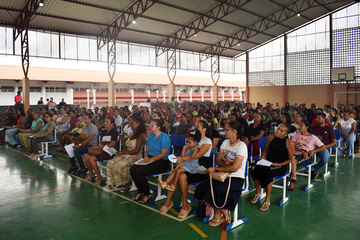 Escola Lídia Peixoto realiza primeira reunião do ano com pais e responsáveis em Baixa Grande