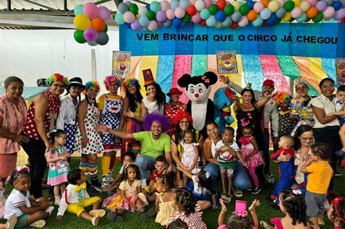 Dia do Circo é celebrado com alegria e encantamento nas escolas da rede municipal de Baixa Grande