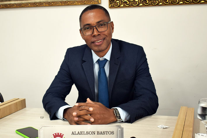 Vereador Léo do Mandacaru volta a afirmar que permanecerá na oposição e diz que o povo irá avaliá-lo no futuro