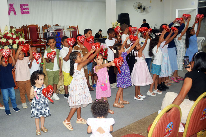 Igreja Assembleia de Deus em Baixa Grande promove Culto Comemorativo ao Dia das Mães