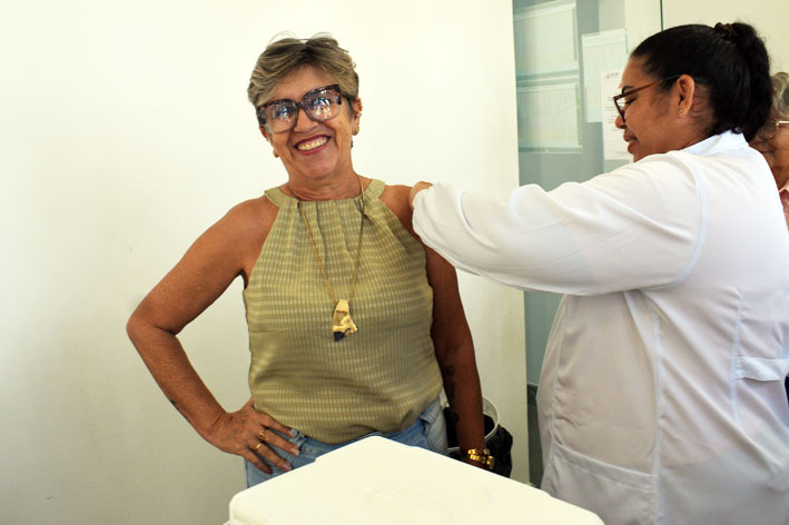 Saúde de Baixa Grande aplica vacina da gripe em profissionais da Educação Estadual