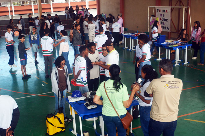 Feira de Saúde na Escola é promovida na Lídia Peixoto Santana em Baixa Grande