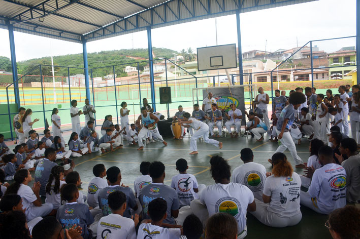 Baixa Grande sedia Batizado de Capoeira do Grupo Raízes Baiana