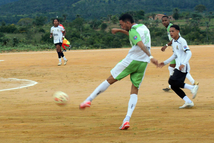 Tabuleiro vence em casa e deixa o Real Barracão em missão quase impossível na Copa Rural de Baixa Grande