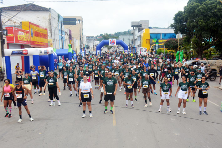 1ª Corrida Baixa Run reúne corredores de diversos municípios em manhã de esporte e integração