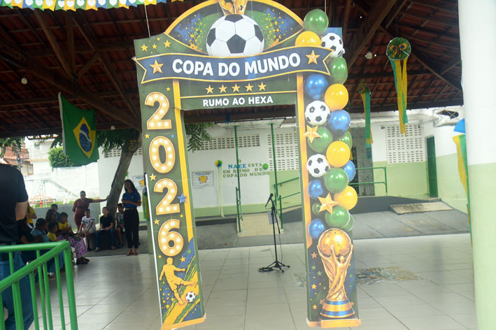 Em ritmo de Copa do Mundo, NAEE de Baixa Grande promove Festa da Família