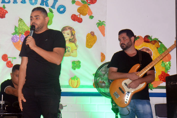 Robson Santana vence etapa municipal do Canto do Jacuípe e representará Baixa Grande na fase territorial