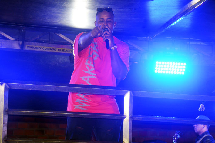 Arrocha de Nikson Queiroz abre a programação musical da Micareta de Baixa Grande 2026