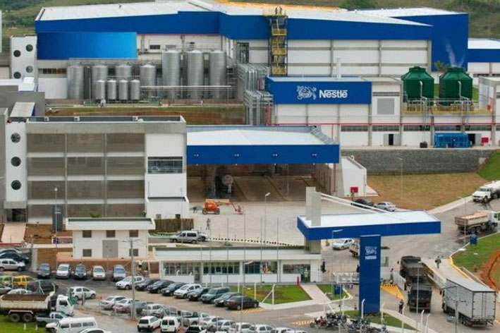 Nestlé anuncia demissão de 16 mil funcionários, fecha duas fábricas e encerra a produção de KitKat