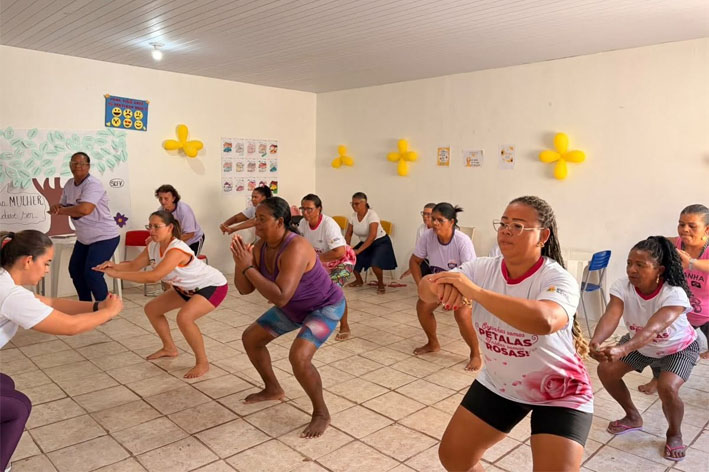 CRAS de Baixa Grande realiza oficina de dança para mulheres acompanhadas pelo PAIF