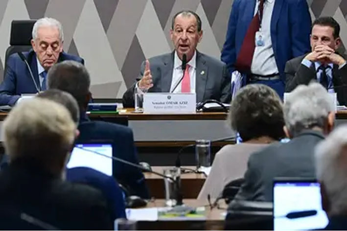 CCJ do Senado aprova proposta que acaba com escala 6×1