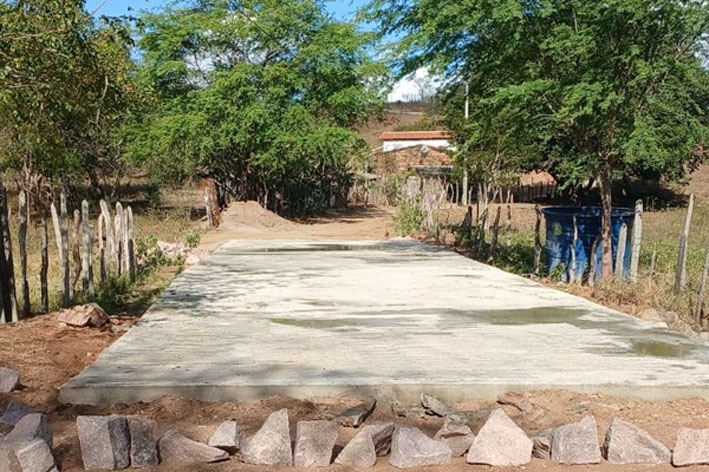 Depois de anos de espera, passagem molhada é concluída no Riacho do Zé Galo, zona Rural de Baixa Grande