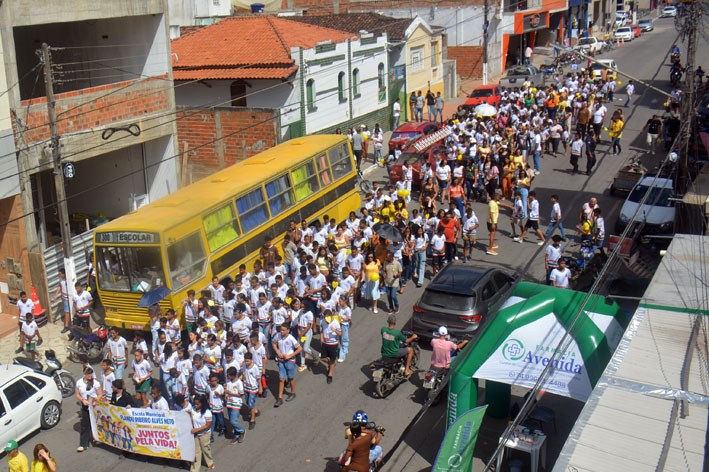 CAPS de Baixa Grande promove caminhada pela valorização da vida e saúde mental