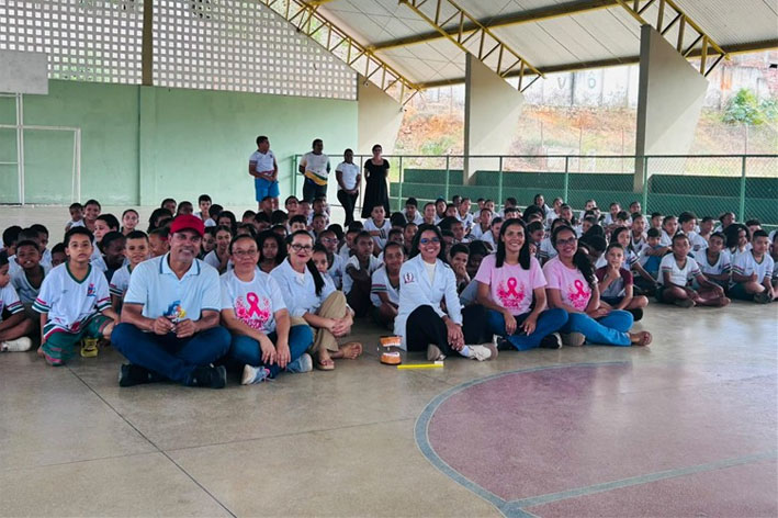Programa Saúde na Escola promove ação de saúde bucal e avaliação dos alunos na Escola Adenias